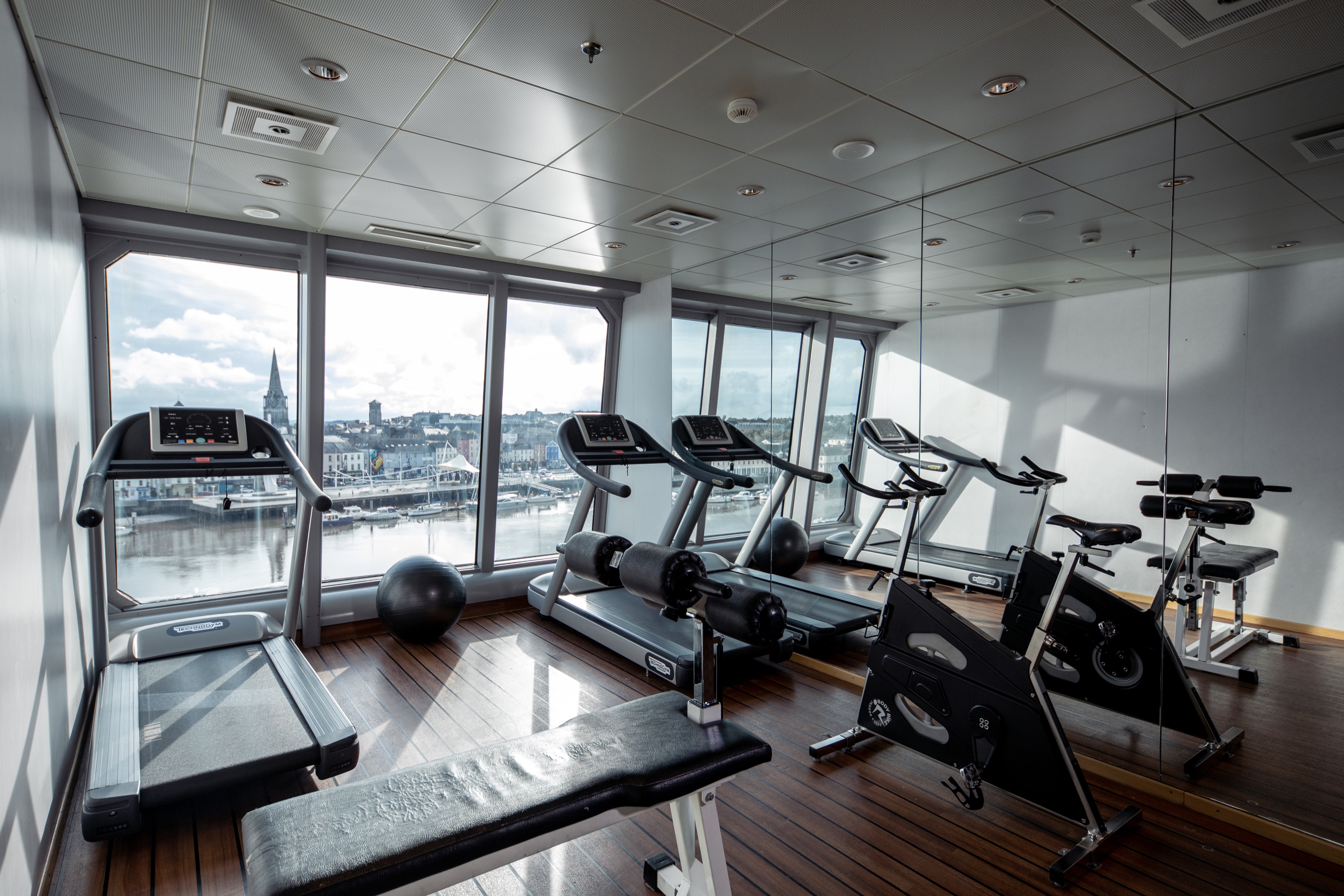 MS Midnatsol - Sauna and fitness room